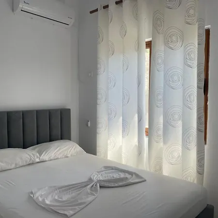 Emilio Apartments Ksamil Exterior photo
