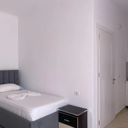Emilio Apartments Ksamil Exterior photo